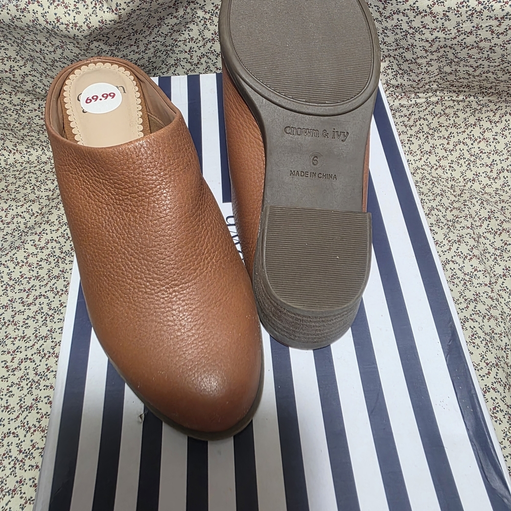 Size 6 Brown Crown & Ivy Brown Mules